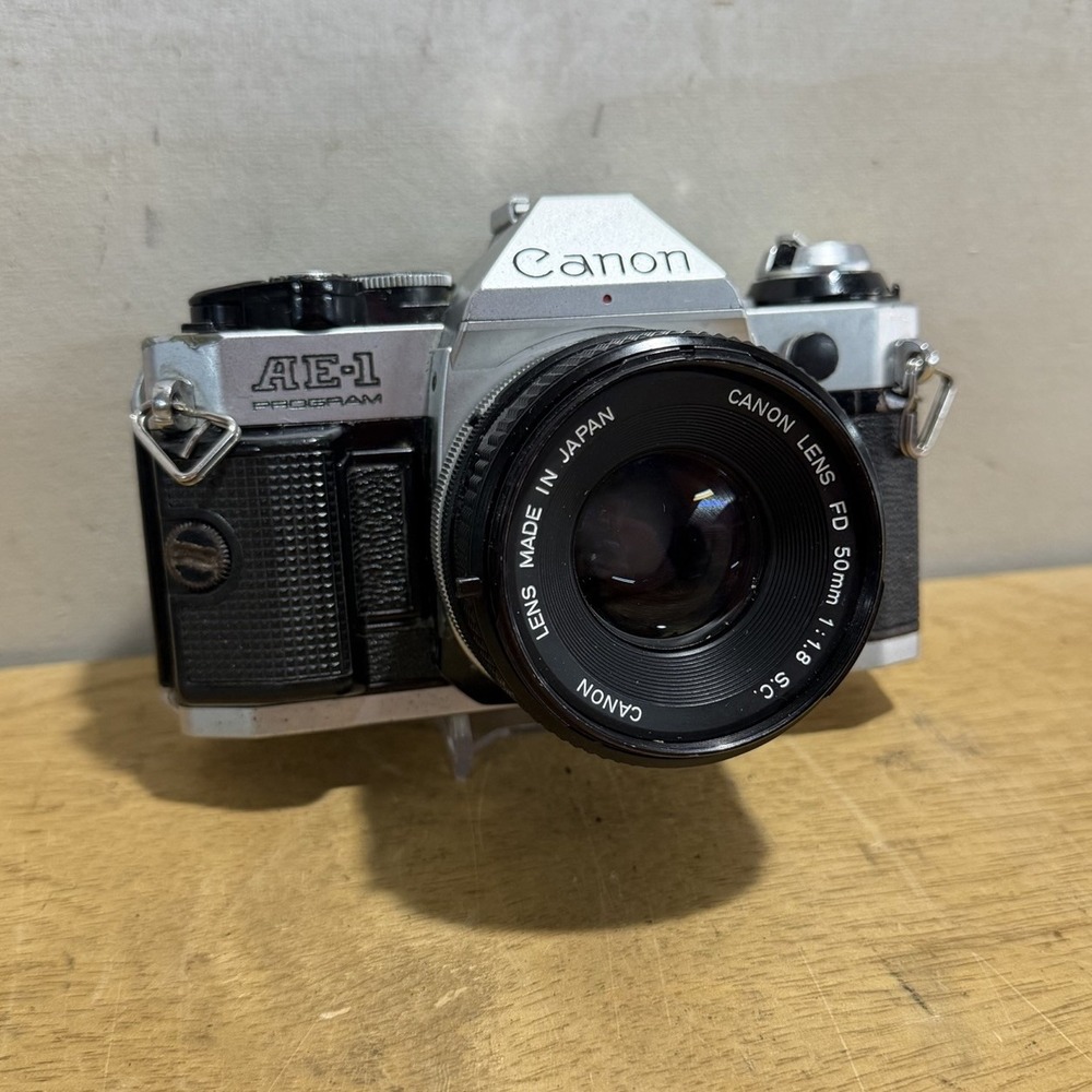 Canon AE-1 Program 35mm SLR Film Camera W/50mm 1:1.8 Lens Tested Vintage